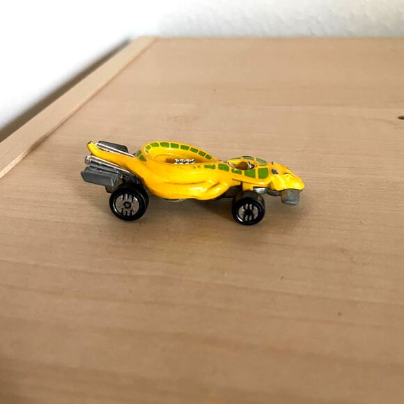 Hot Wheels Turboa Cobra Snake 1985 Yellow Vintage Car Mattel 1:64 Diecast Used - Picture 3 of 11